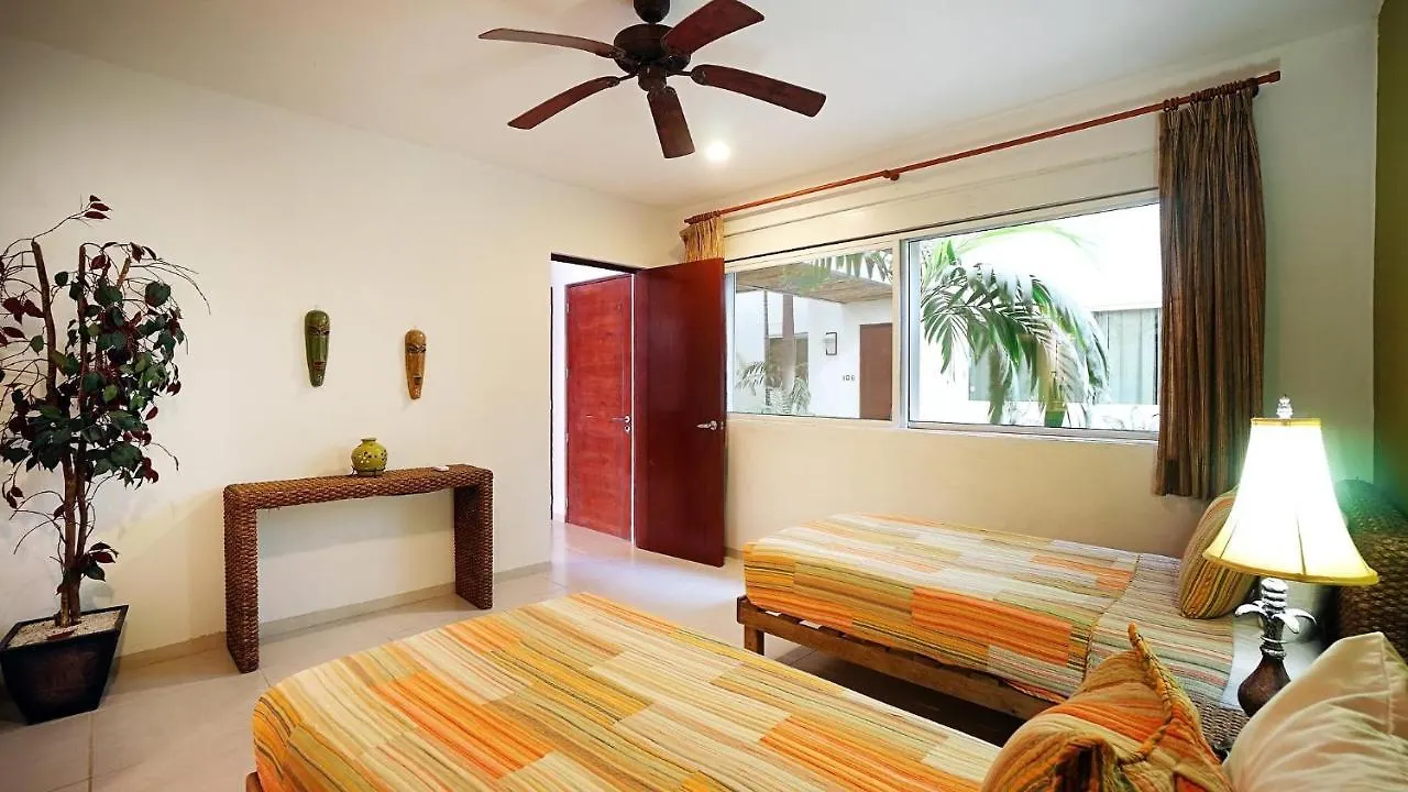 פלאייה דל כרמן Meridian 107 Condo 0*, פלאייה דל כרמן